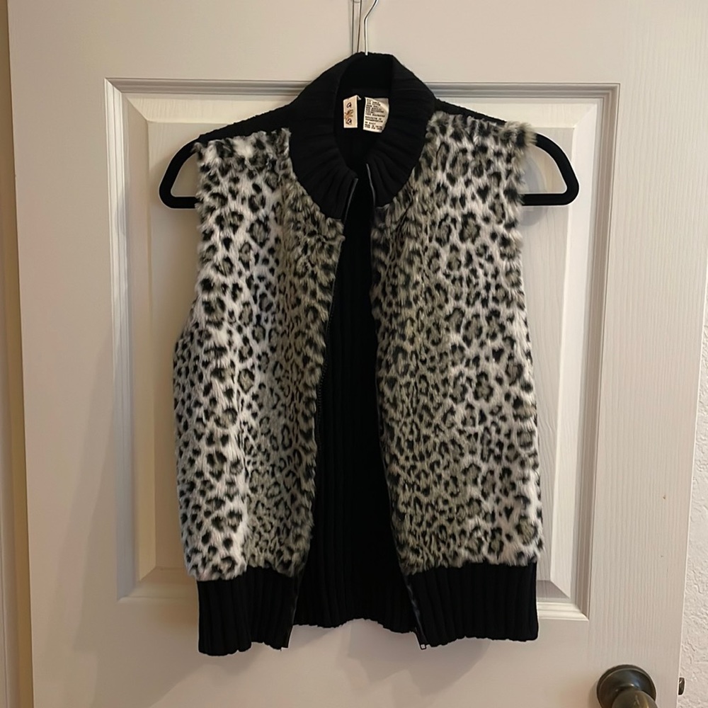 Leopard Print Fur Vest (Size M)